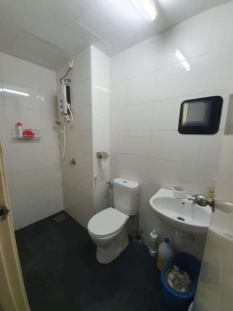 Vista Alam Serviced Apartment Near Idcc Sacc Pkns Uitm Msu Avisena Shah Alam Kültér fotó