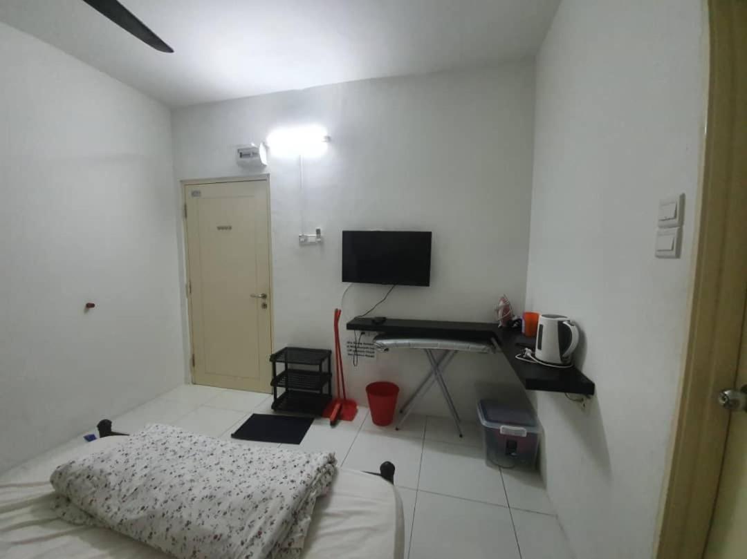 Vista Alam Serviced Apartment Near Idcc Sacc Pkns Uitm Msu Avisena Shah Alam Kültér fotó